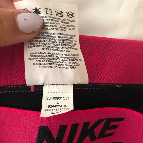 Nike dry fit shorts - Picture 3 of 3